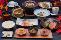 下関市満珠荘秋料理のご案内